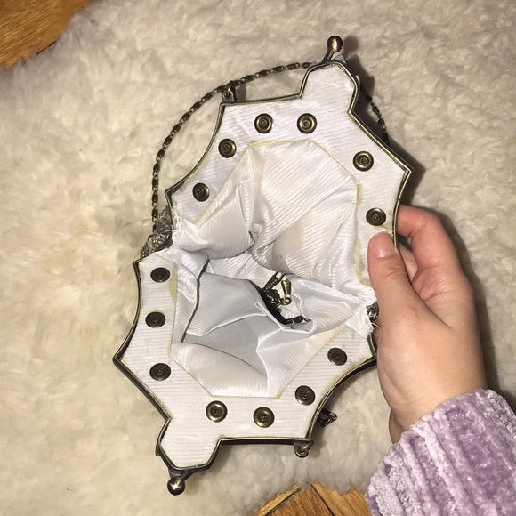 Unique Beaded Purse - Picture 4 of 4